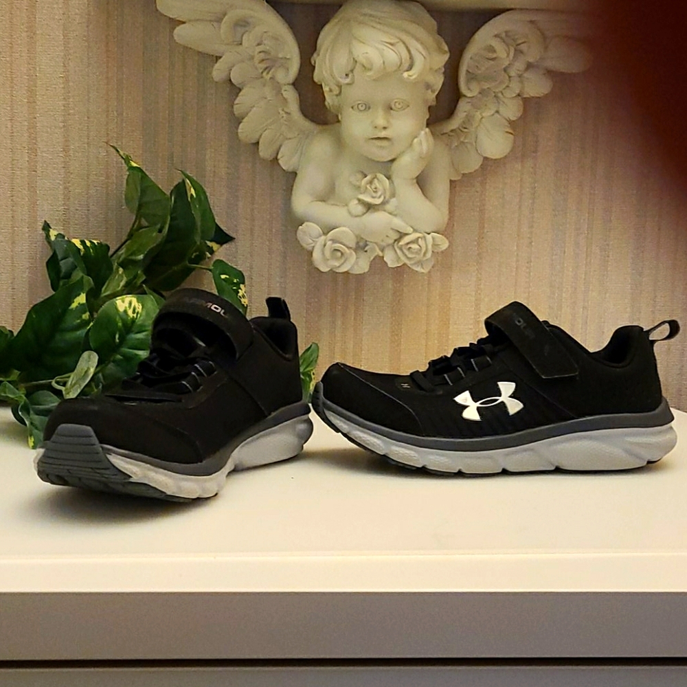 Under Armour Boys Sneaker Shoe